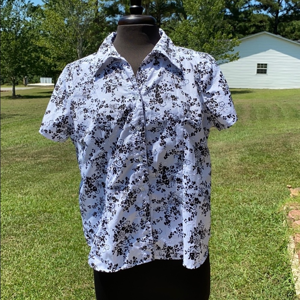 Womans White Eyelet Top With Black Flowers